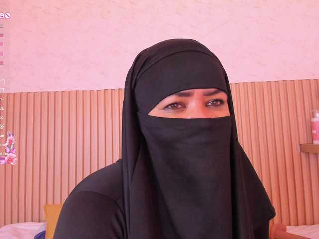 Layla-arabelle live cam on BongaCams