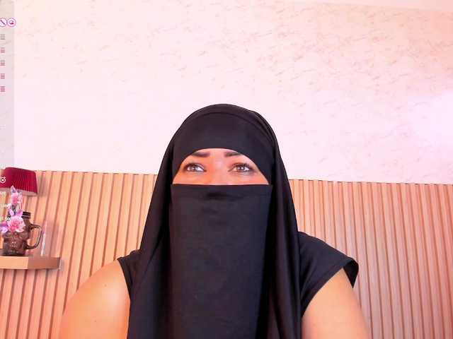 Layla-arabelle live cam on BongaCams