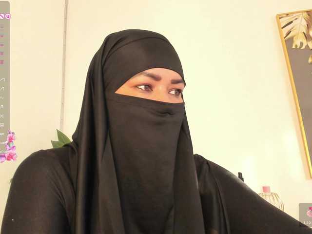 Layla-arabelle live webcam show