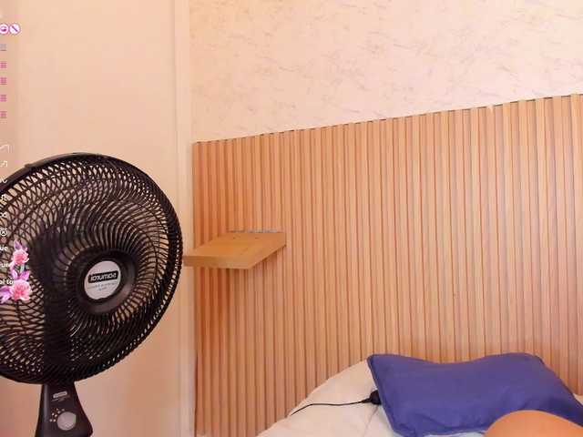 Layla-arabelle live cam preview