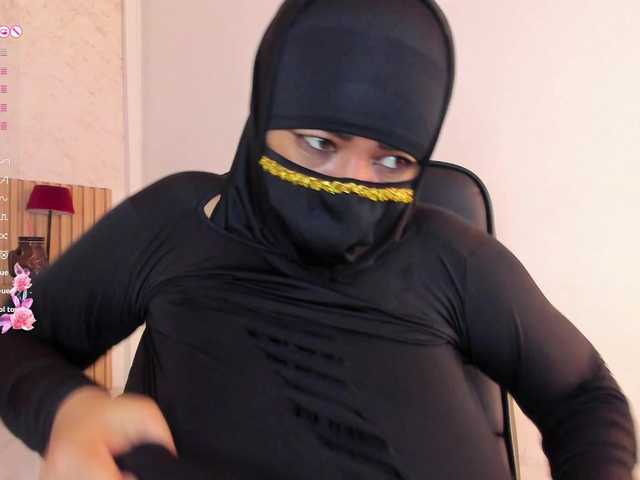 Layla-arabelle live cam on BongaCams