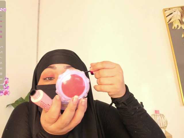 Layla-arabelle live webcam show