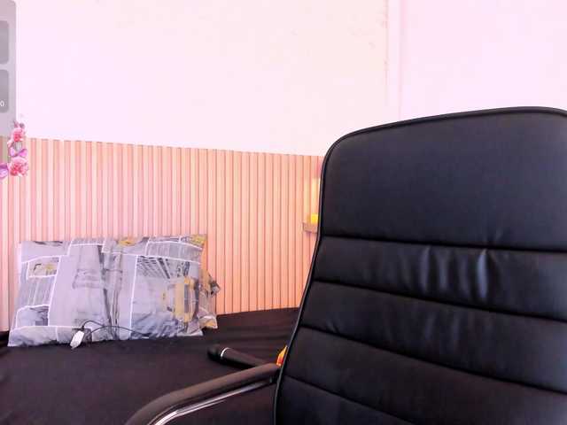 Layla-arabelle's BongaCams show and profile