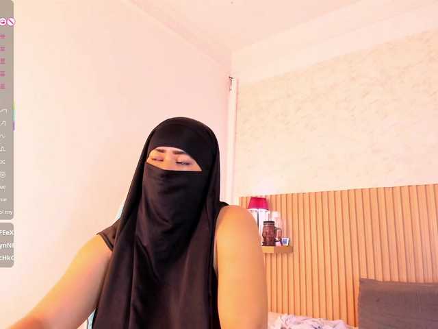 Layla-arabelle live webcam show
