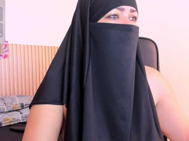 Layla-arabelle's BongaCams show and profile