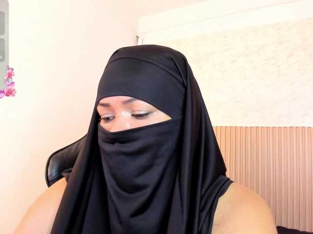 Layla-arabelle live cam on BongaCams