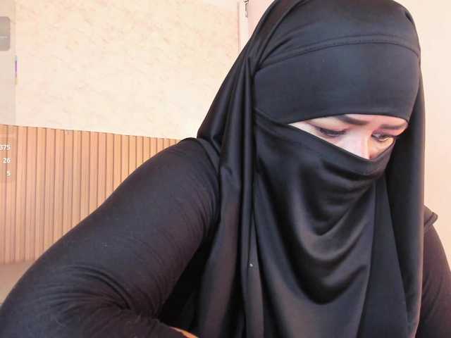 Layla-arabelle live cam on BongaCams