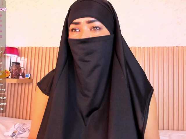 Layla-arabelle live webcam show