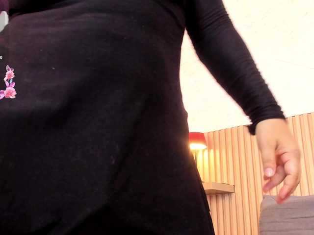le modèle Layla-arabelle est en webcam porno dans un show sur le site bongacams, il possède les tags suivants: Arab,Brunette,Hairy