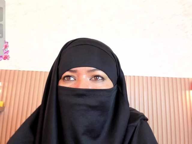 Layla-arabelle live cam on BongaCams