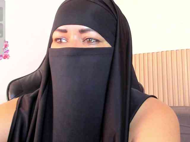Layla-arabelle webcam
