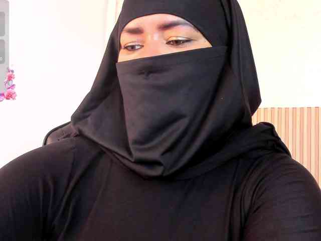 Layla-arabelle webcam