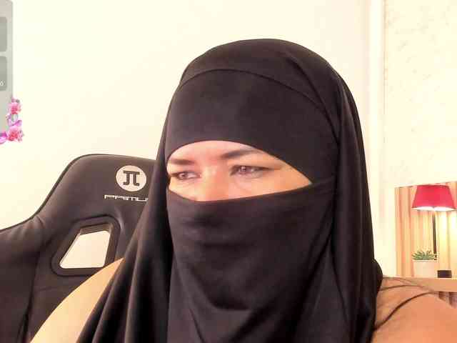 Layla-arabelle webcam