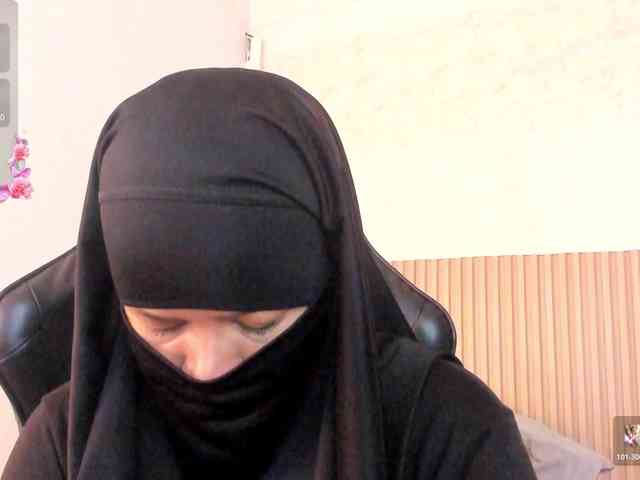 Layla-arabelle Live Webcam on BongaCams