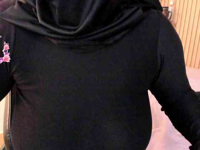 Layla-arabelle Live Webcam on BongaCams
