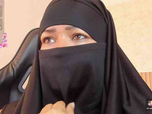 Layla-arabelle Live Webcam on BongaCams