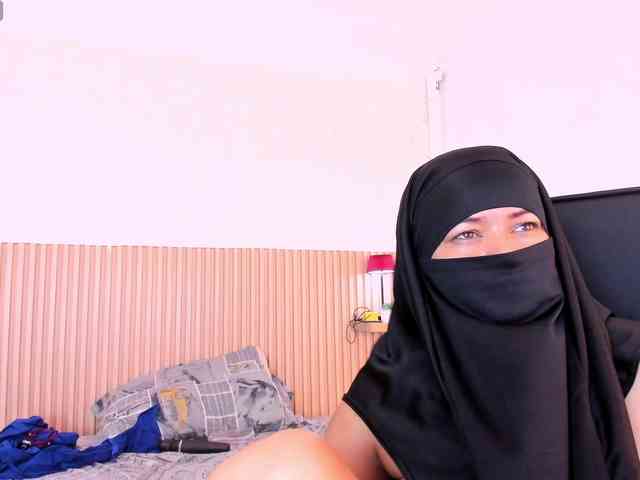 Layla-arabelle webcam