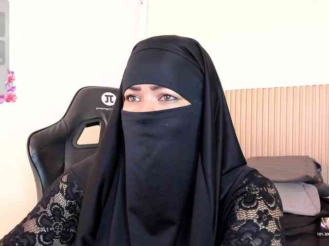 Layla-arabelle webcam