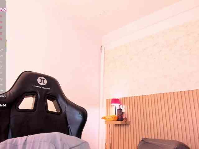 Layla-arabelle webcam
