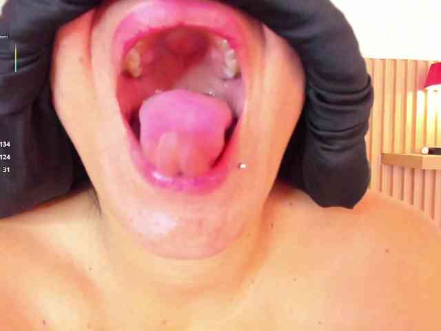 Layla-arabelle webcam