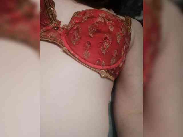 Vivadivawow's webcam live show