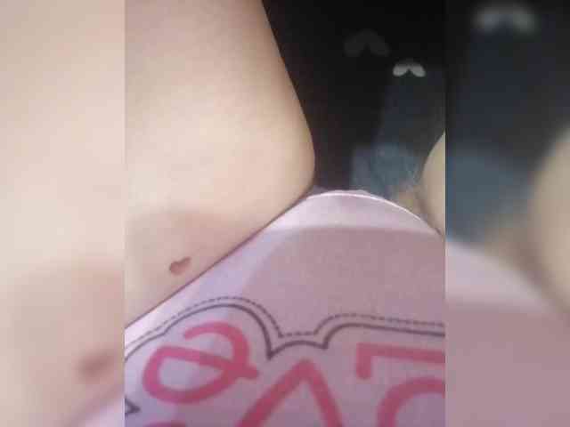 Vivadivawow webcam