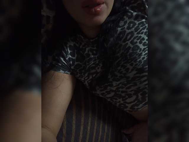 Zlata007, en directo ahora en BongaCams