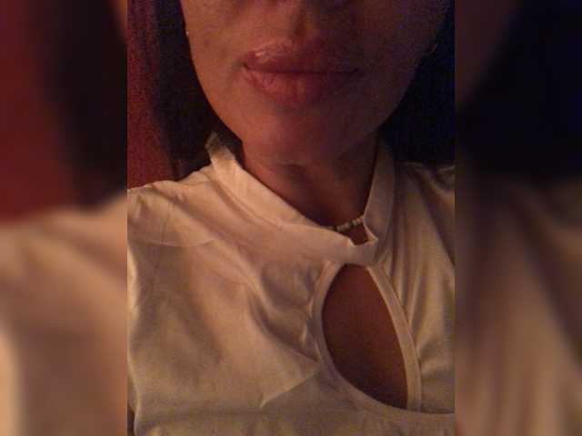 Zlata007 live webcam show