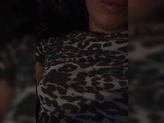 Zlata007, en directo ahora en BongaCams