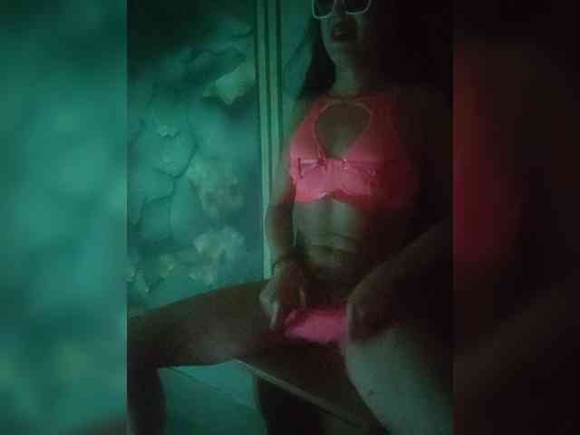 Zlata007 webcam
