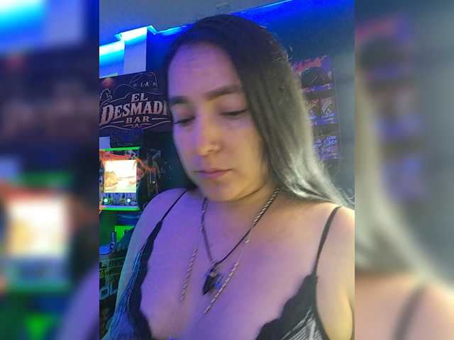 KattyLatina live cam on BongaCams