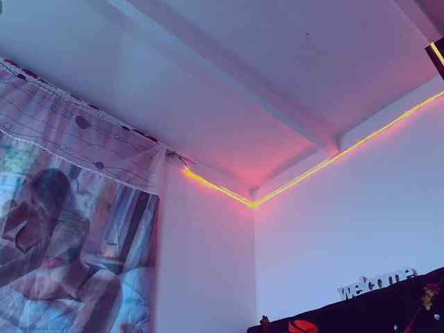 KattyLatina webcam