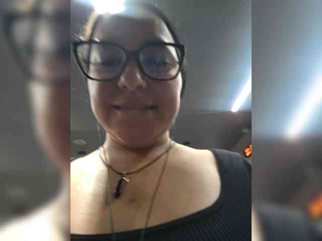 KattyLatina webcam