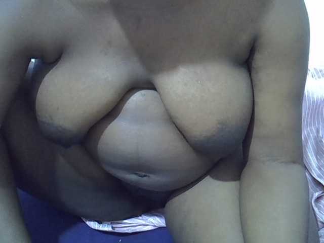 Barbie-Vee live cam on BongaCams