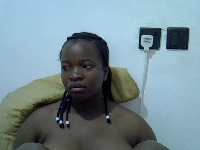 Barbie-Vee's BongaCams show and profile