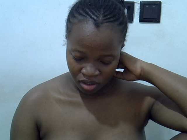 Barbie-Vee live cam on BongaCams