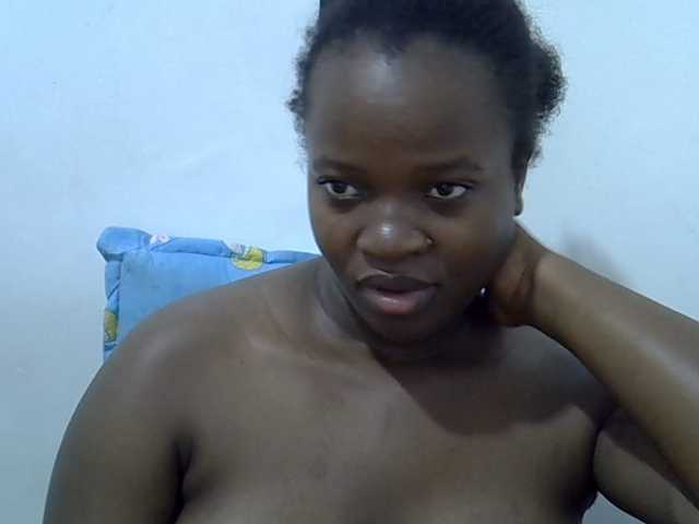Barbie-Vee live cam on BongaCams