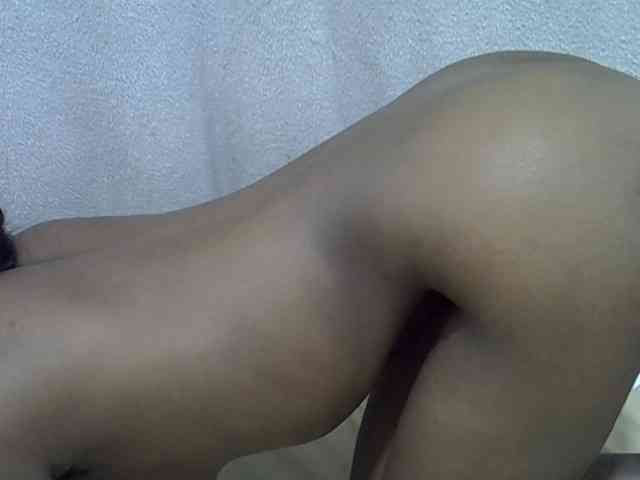 Hot-Jazmin