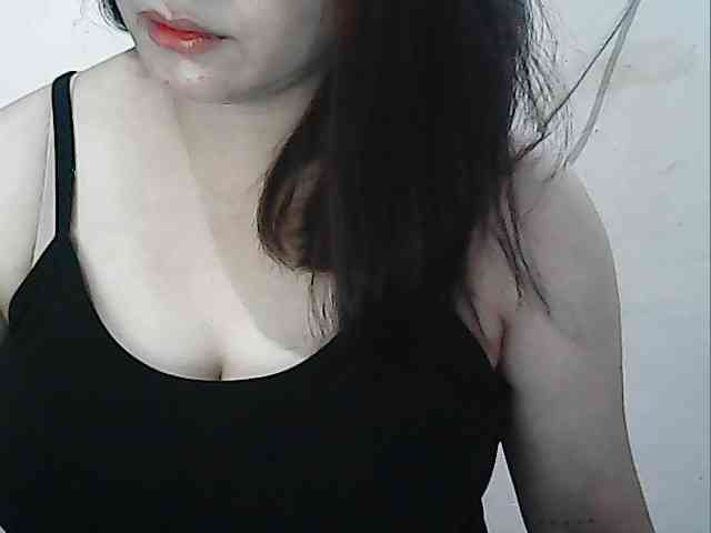 hotbabyasian webcam
