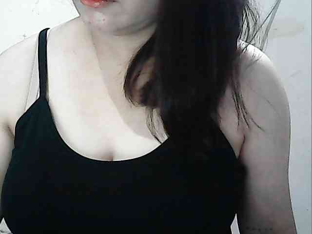 hotbabyasian webcam