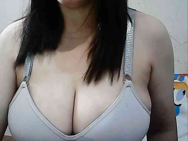 hotbabyasian webcam