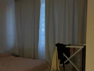 v_-_-_v Porn Show