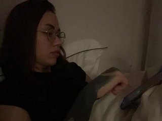 v_-_-_v Porn Show