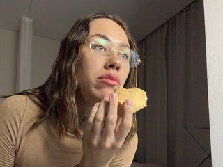 v_-_-_v Porn Show