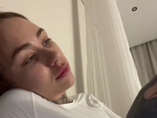 v_-_-_v Porn Show