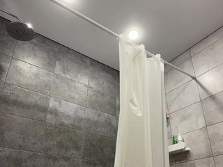 v_-_-_v