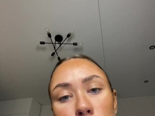 v_-_-_v