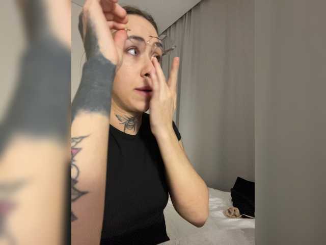 IRAONIC live cam on BongaCams