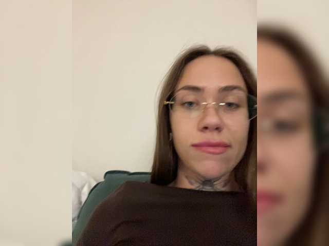 IRAONIC live cam on BongaCams