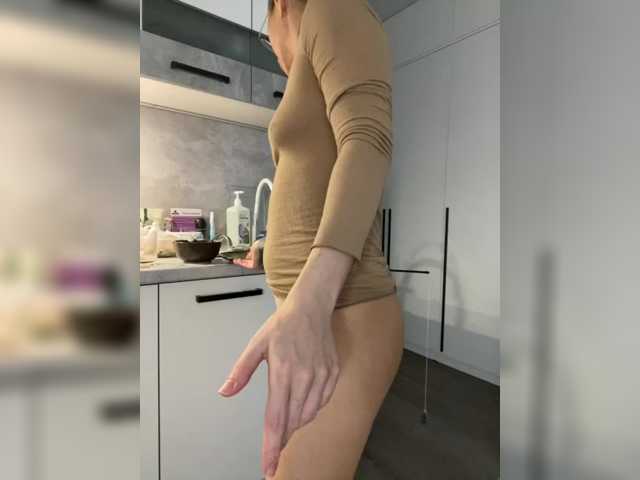 v_-_-_v
